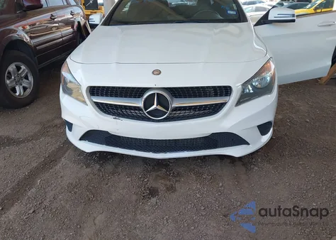 2014 Mercedes-Benz Cla 250 z USA, uszkodzony, nr VIN WDDSJ4EB1EN031085